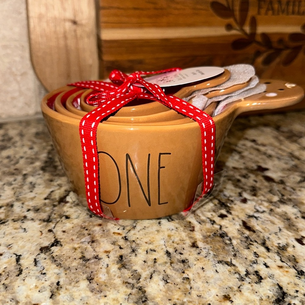 Rae Dunn measuring cups